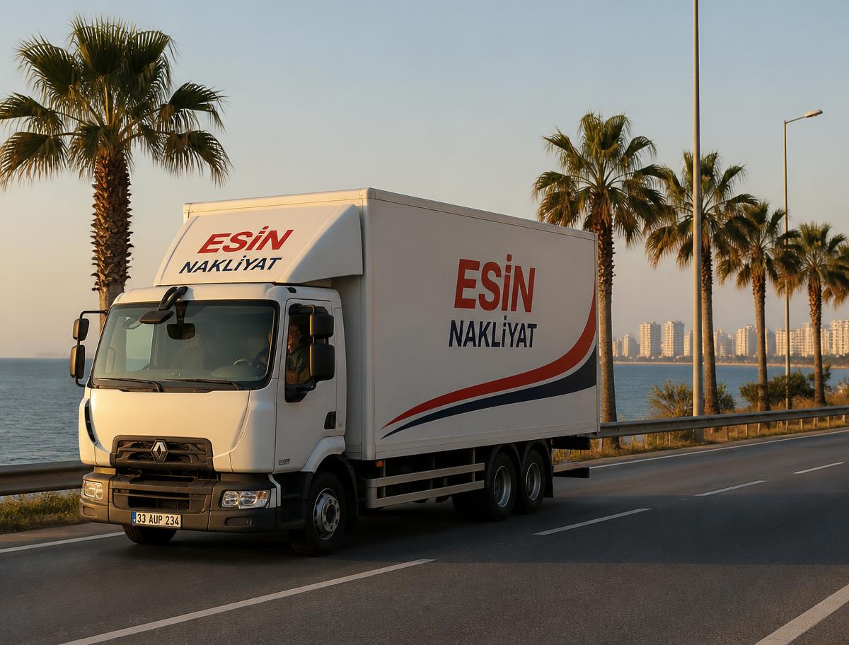 Mezitli bölgesinde Esin Nakliyat aracı